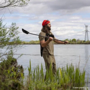 Spot On Long Range Baiting Pole