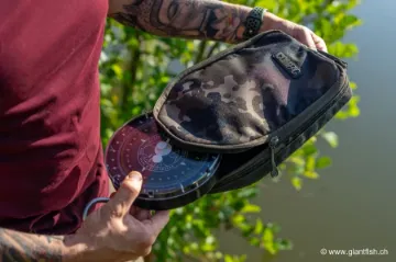 Sac à Peson Korda Compac Scales Pouch Dark Kamo