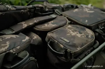 Sac pour Piques Korda Compac Bankstick Bag Dark Kamo
