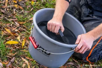 Seau à Amorce Guru Bucket Grey - 18 l - Gris
