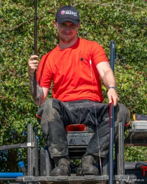 T-Shirt Guru Semi Logo Tee Red - Rouge