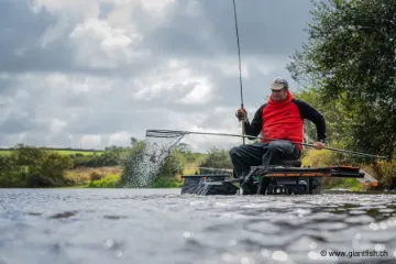 Manche d'épuisette Guru Aventus 2.7 m F1 Landing Net Handle