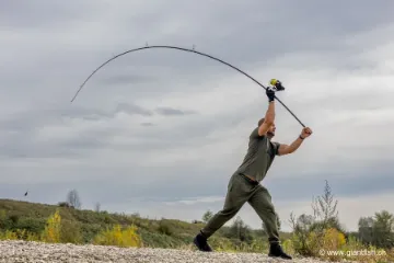 Ensemble NASH Canne Air Force F20 13 ft 3.50 lbs & Epuisette carpe