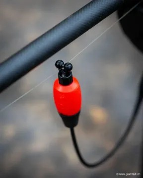 Swinger FOX Black Label Dinky Halo Bobbin - Rouge